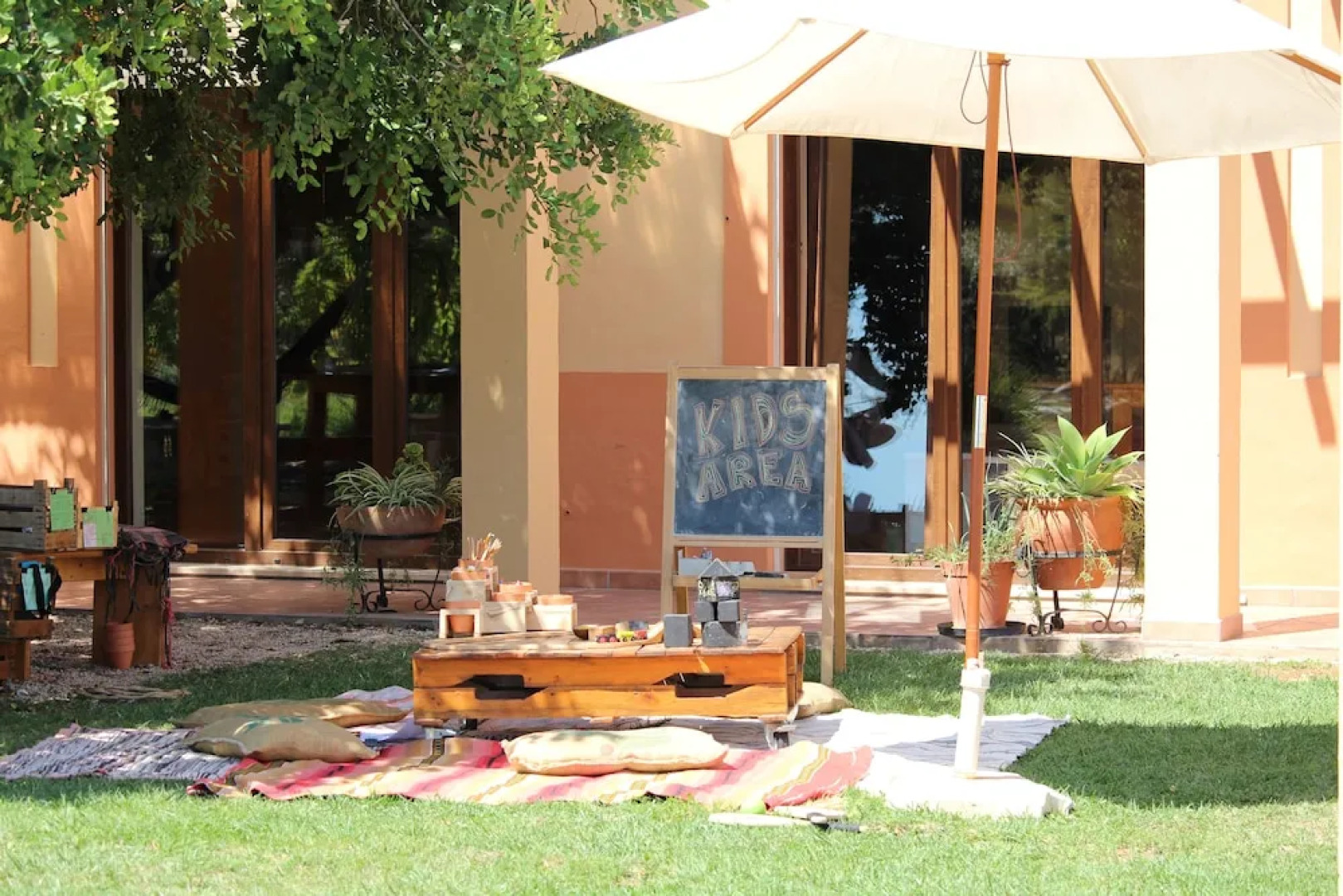 Casa do Vale da Lama EcoHotel & Retreat Centre in a farm