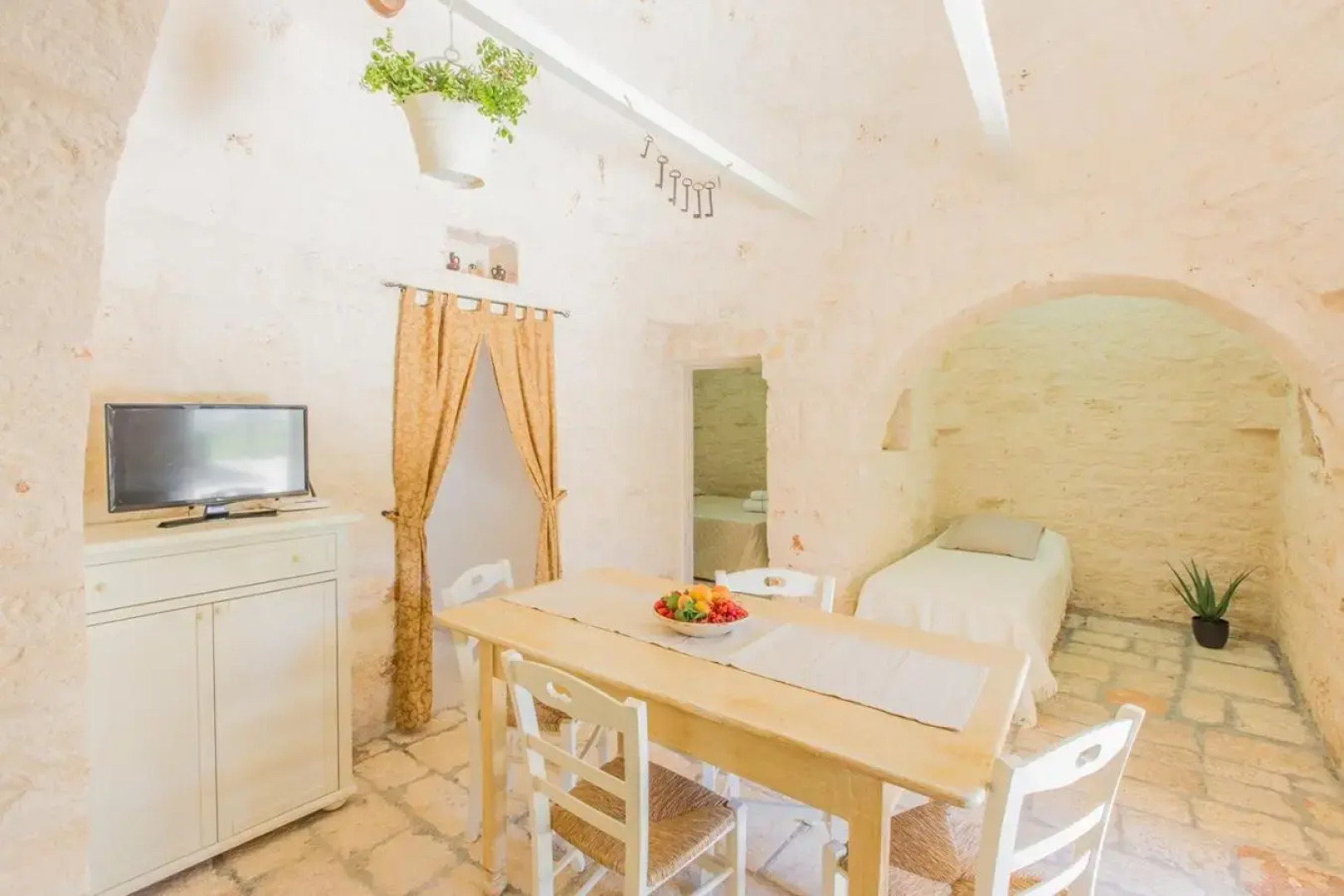 Trullo del Mandarino con piscina