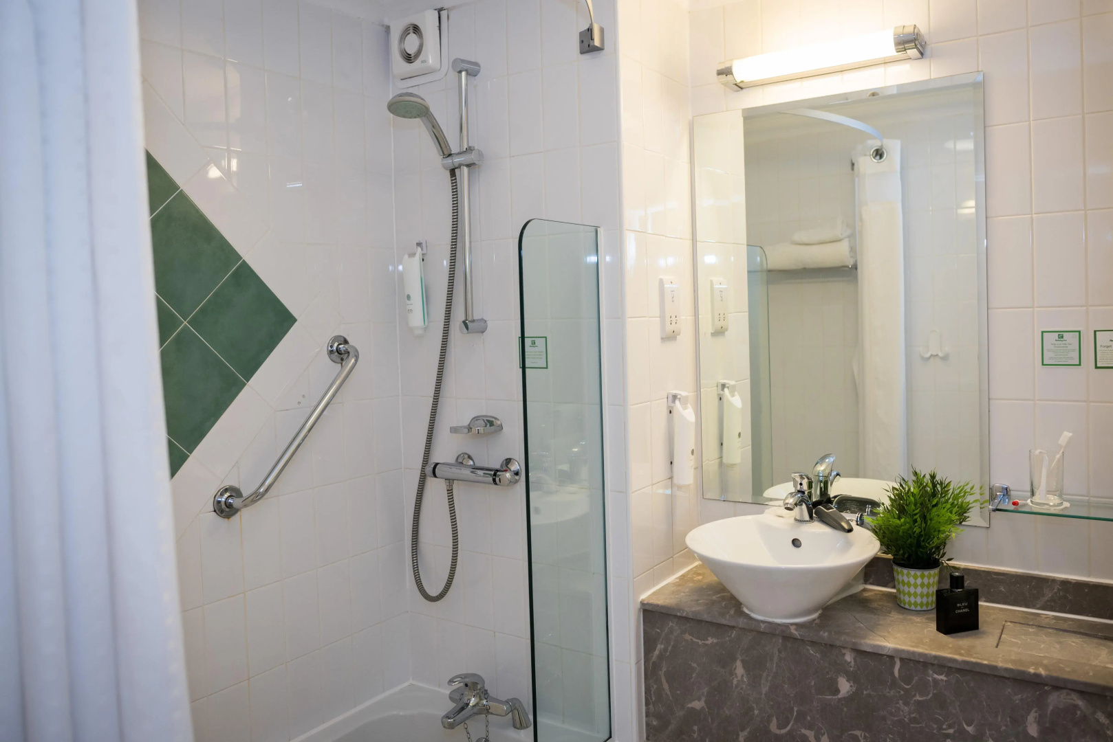 Holiday Inn Manchester West by IHG