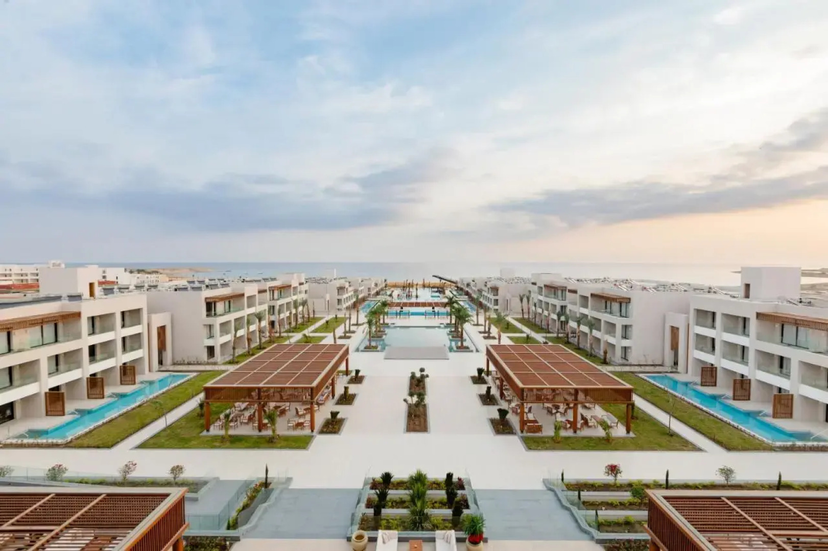 Отель JAZ Elite Amara