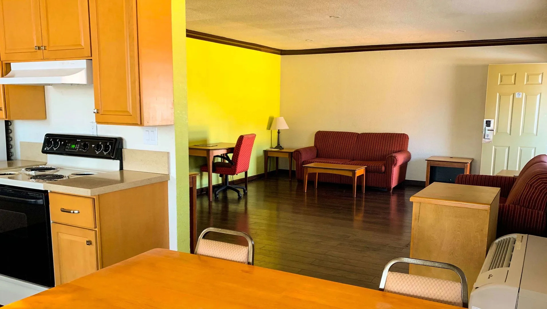 Anchorage Inn Lakeport