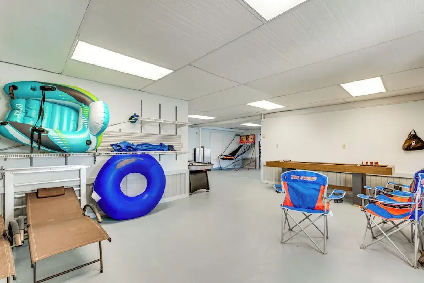 Waterfront Gem: Crystal River Family Home