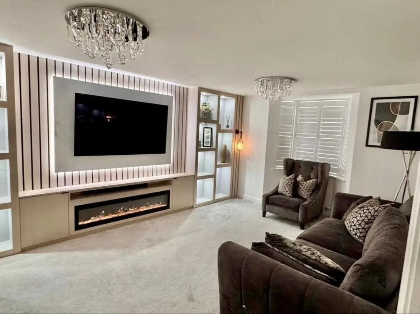 High END Spacious 4 Bed House - Free Parking