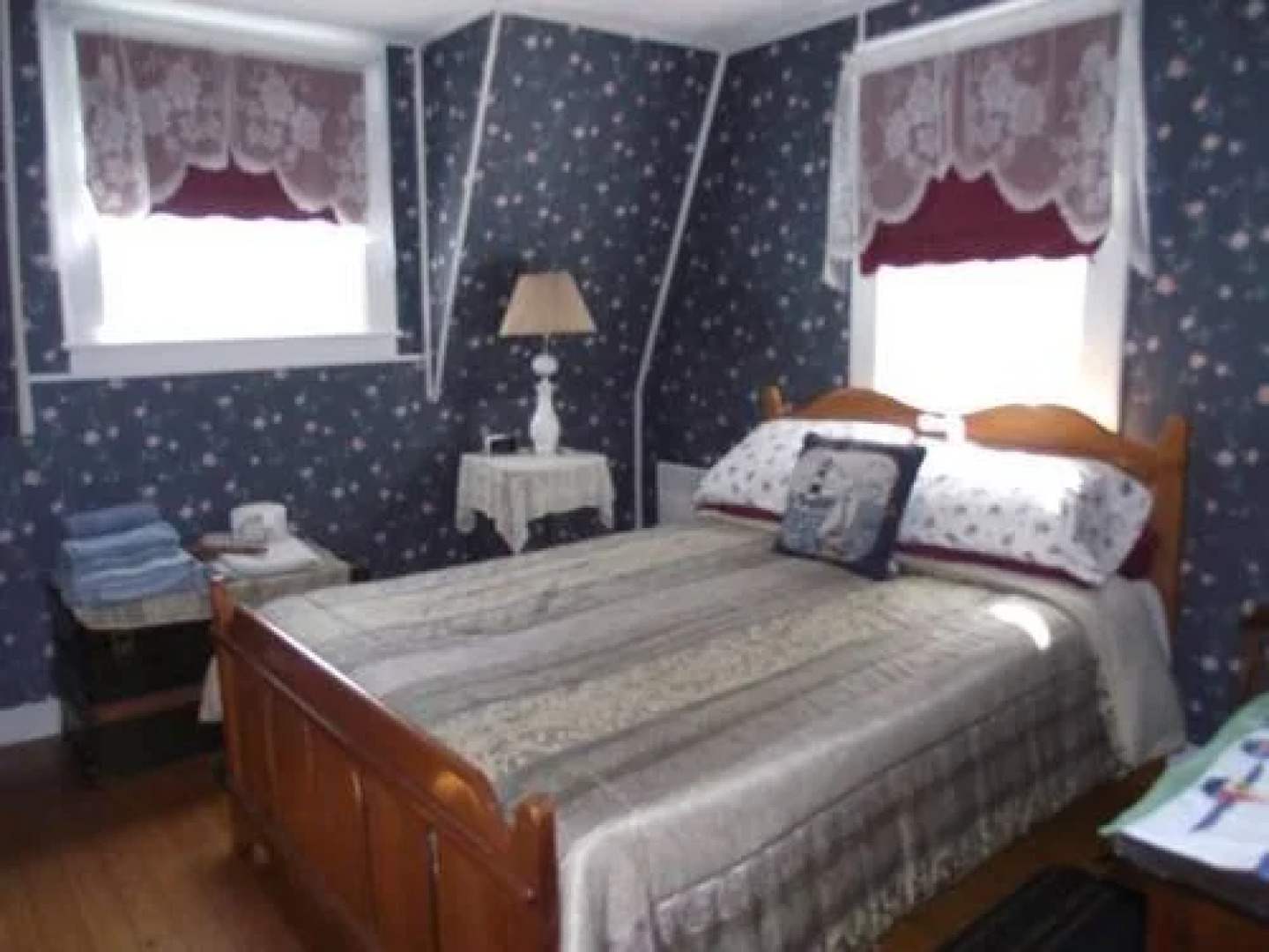 Water Street Lighthouse Bed And Breakfast