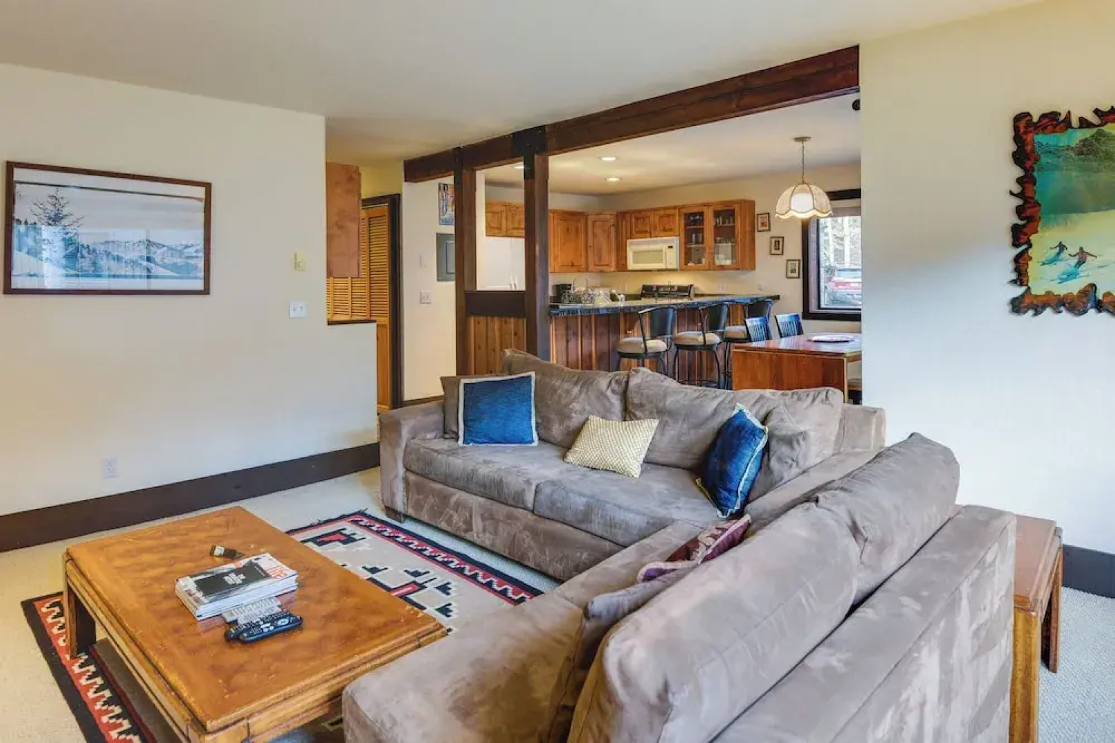 Ketchum Condo w/ Deck < 1 Mi to Sun Valley Resort!