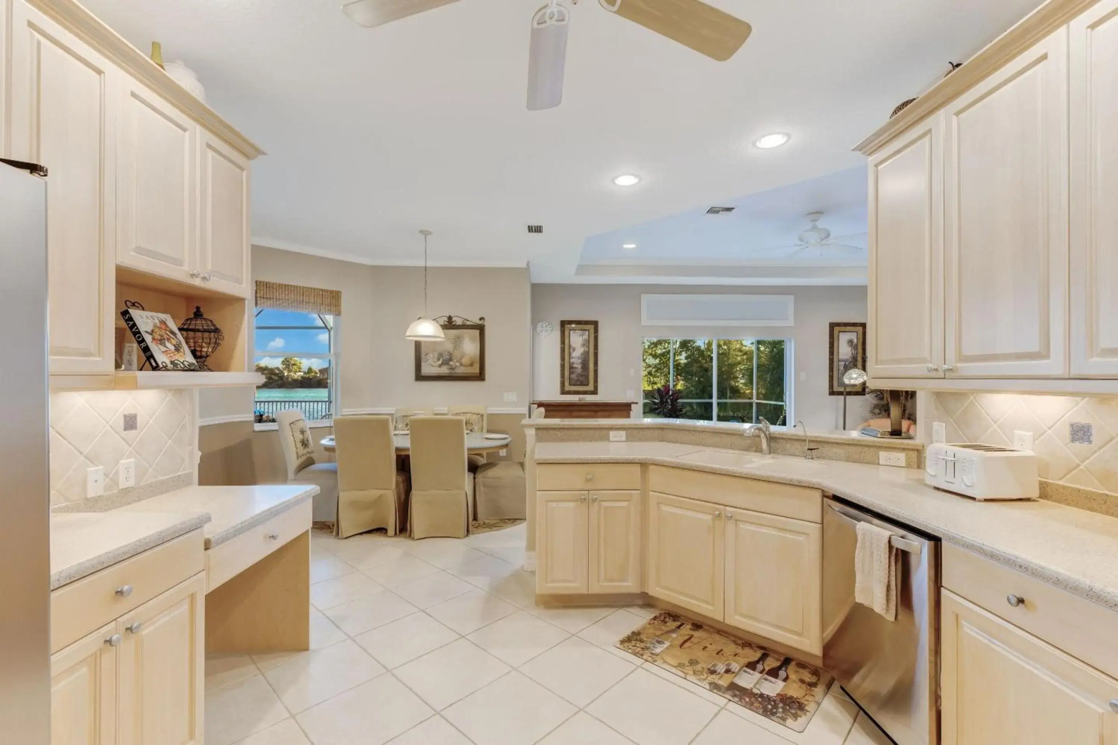 Villa Key Largo - Heated Pool & Spa, Private Beach, with Bicycles - Roelens Vacations