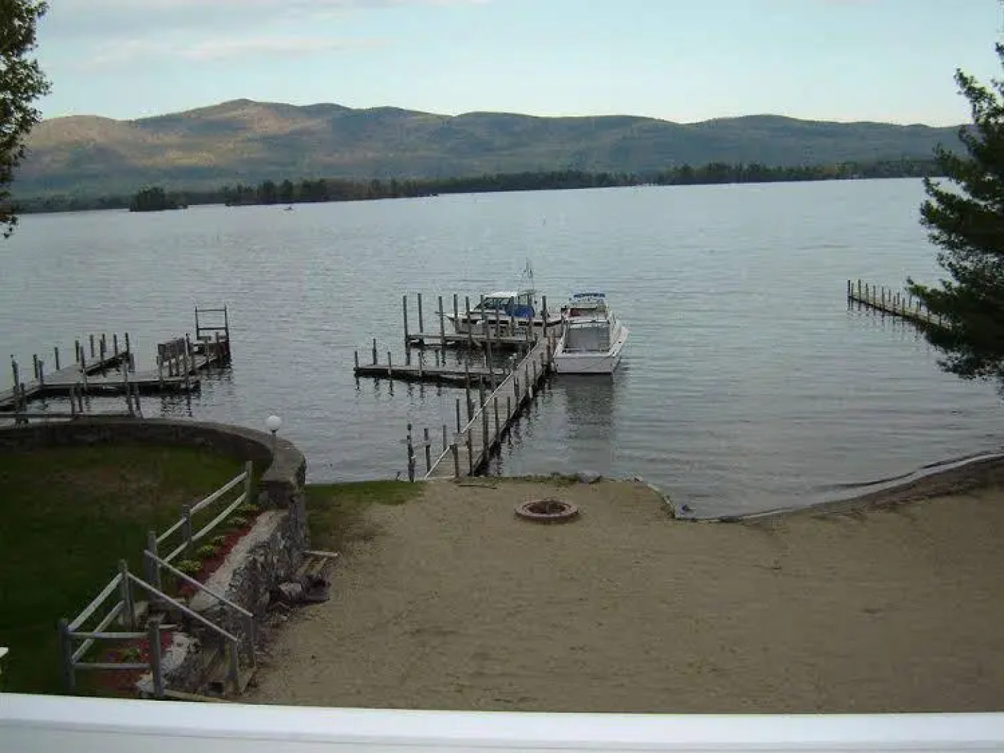 Lake George Suites