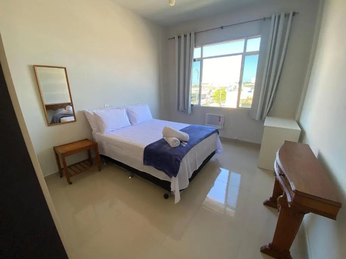 Apto a beira mar no Centro - WIFI 200MB - Netflix - Cozinha equipada - Portaria 24h - Ar condicionado