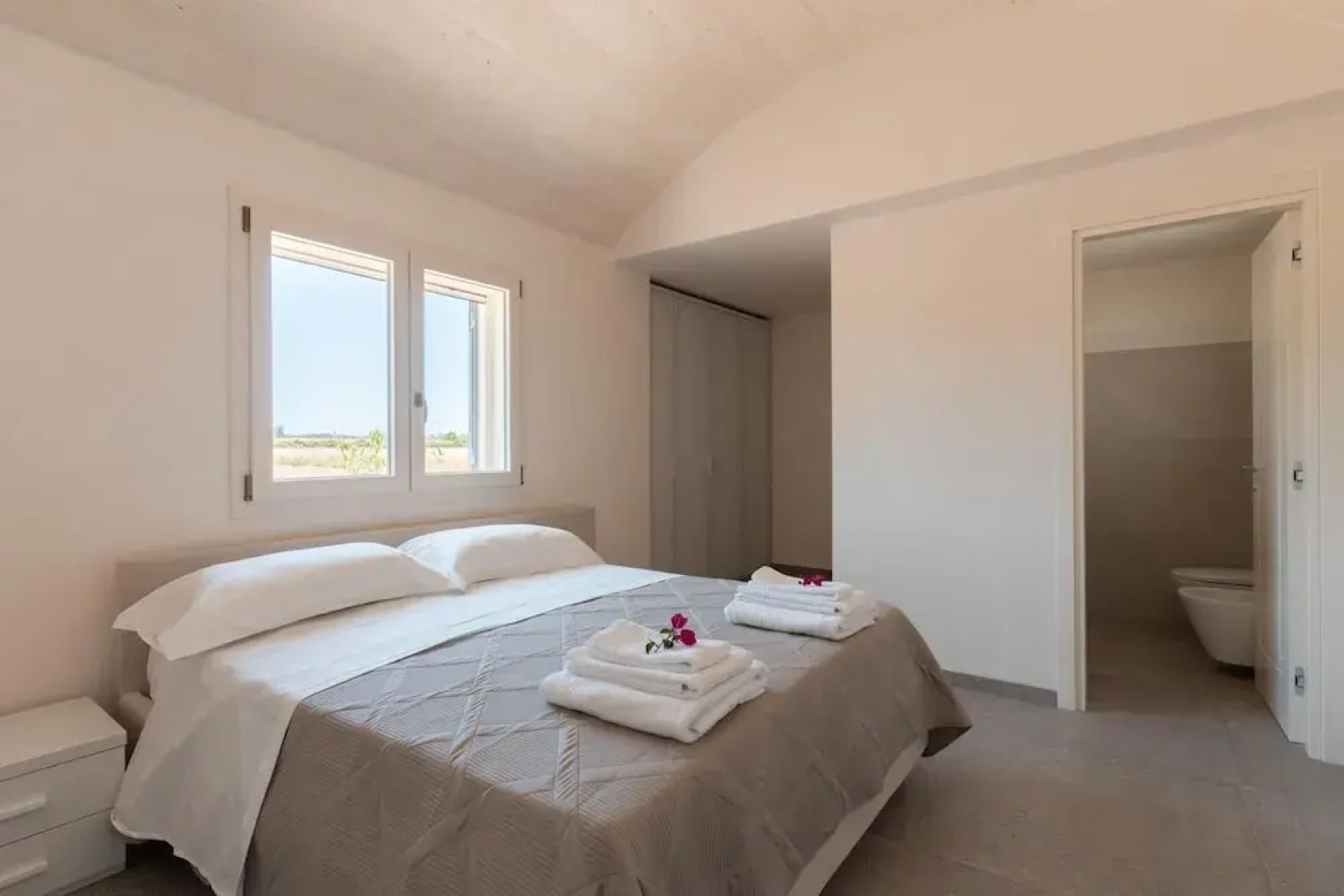 Lamia Flora con Piscina Privata