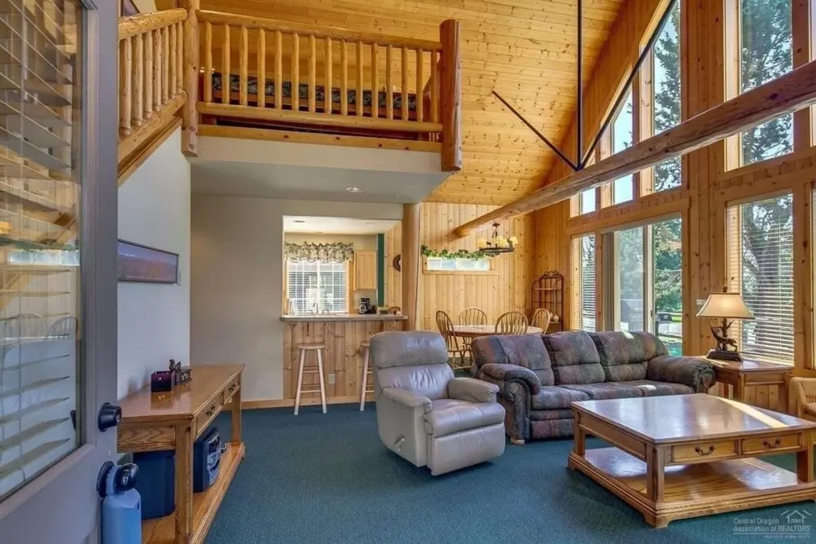 Forest Ridge 2 Bedroom Home by RedAwning