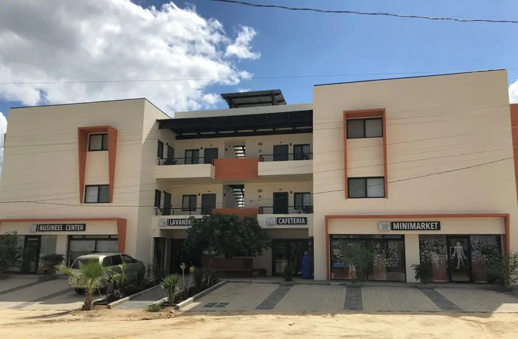 Suites Lomboy & Plaza