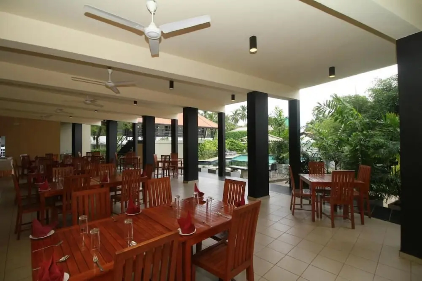 Garden Beach Hotel
