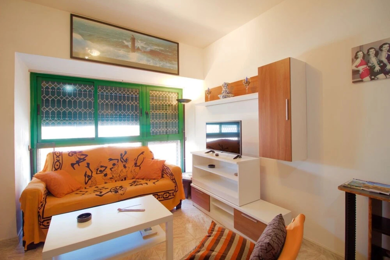 Lightbooking - Live is a beach