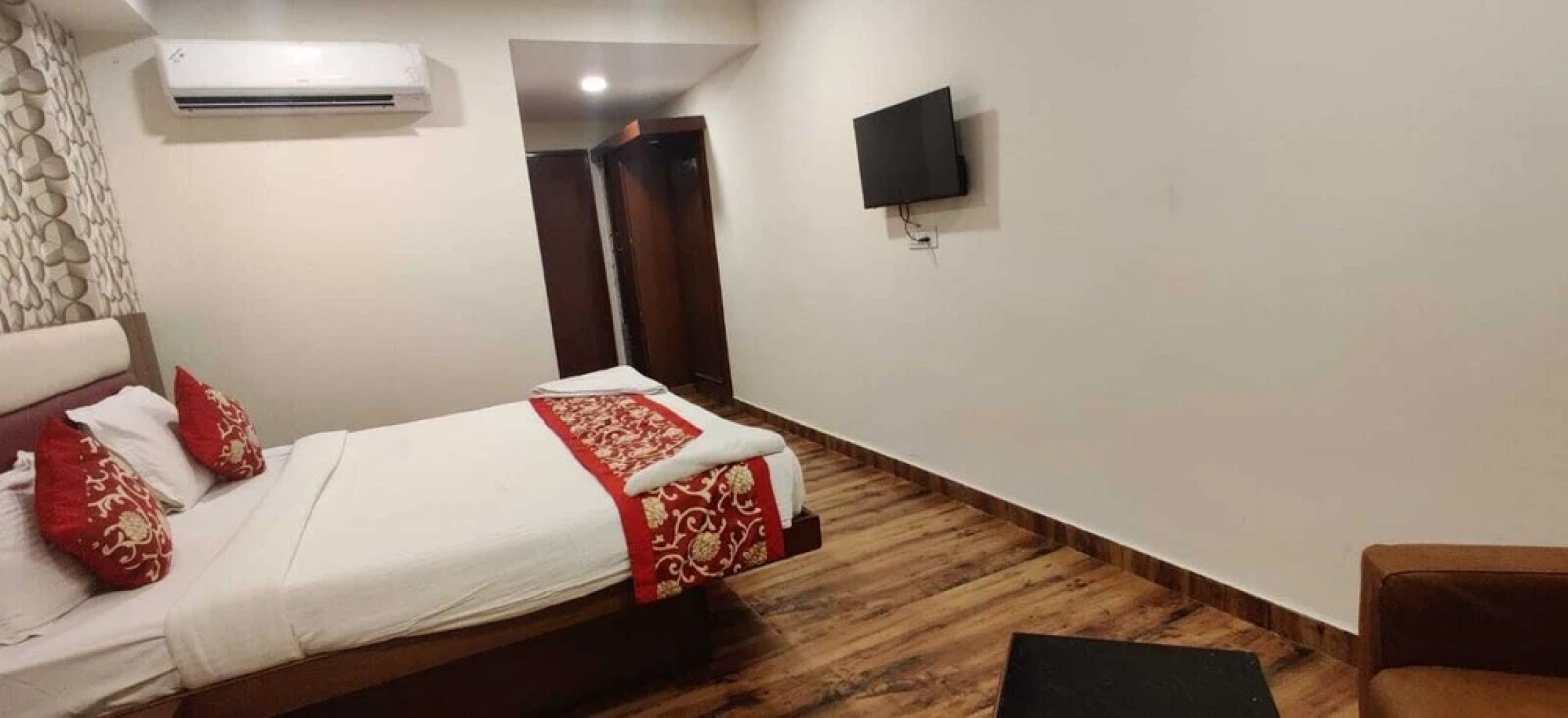 Hotel Sm Rainbow International