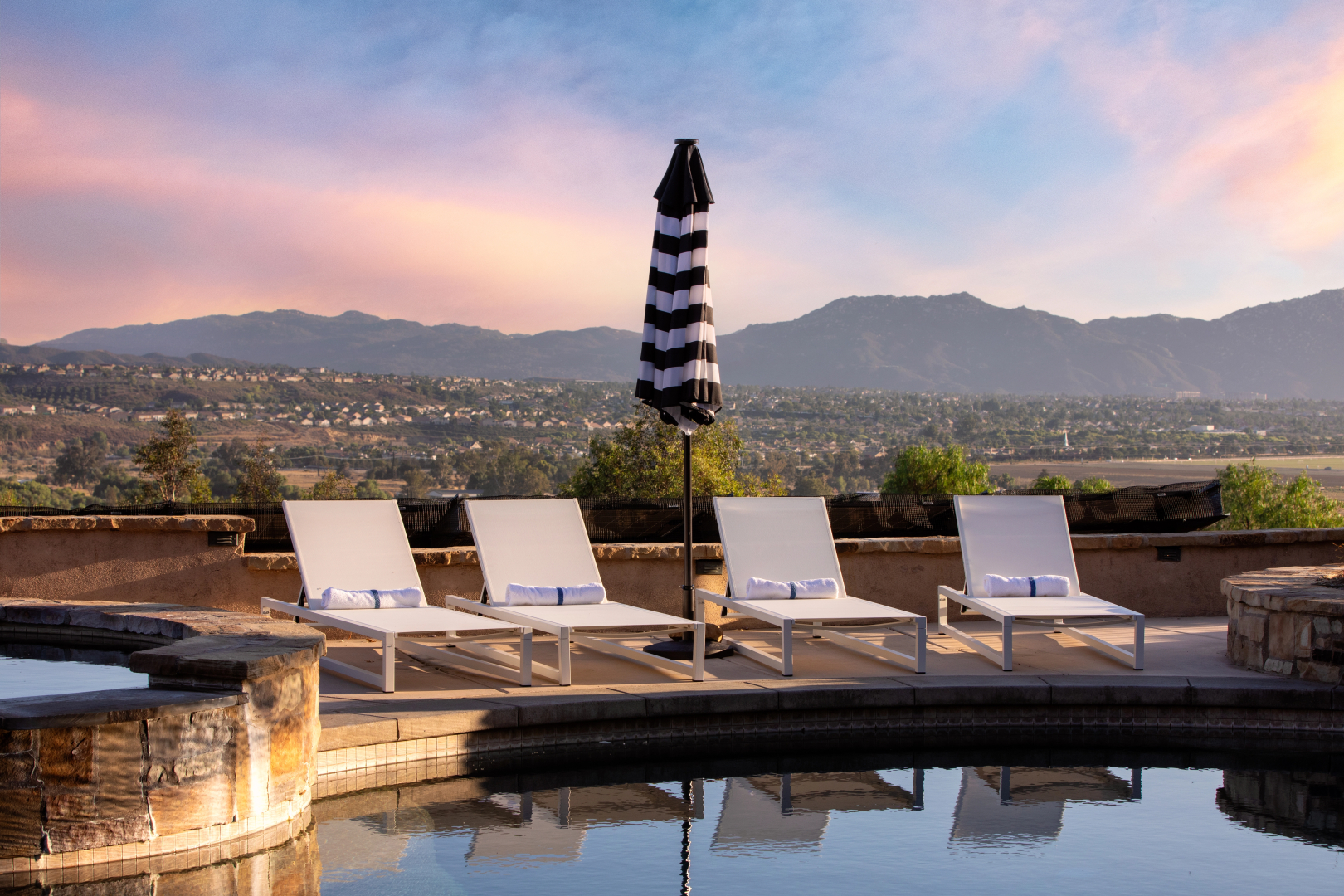 Sangiovese By Avantstay Spectacular Estate w/ Pool, Hot Tub & Putting Green