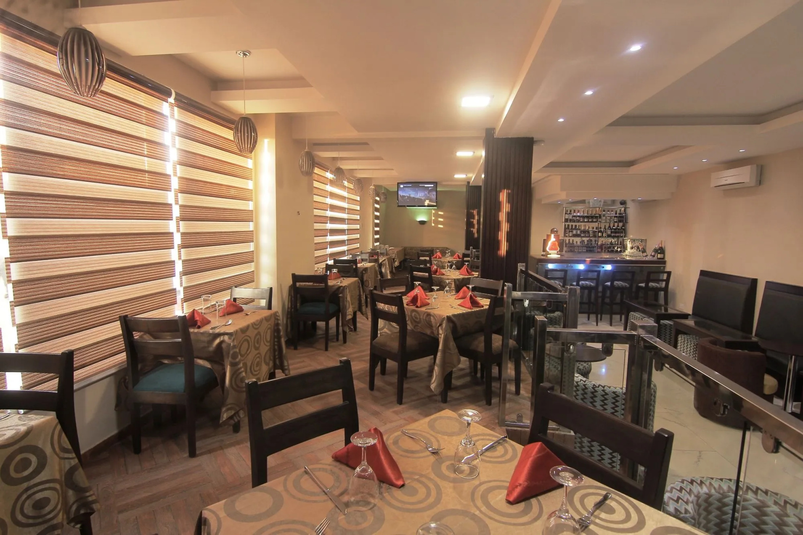 Oakspring Hotel & Luxury Suites