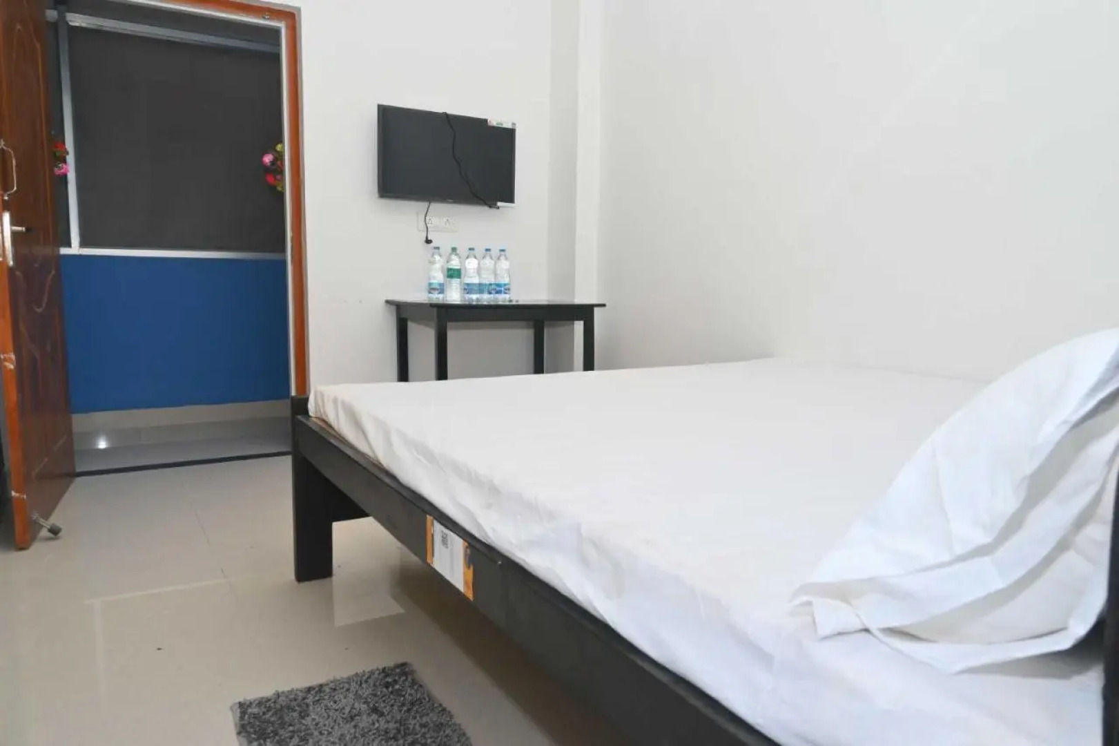 Pop 88881 Aashiyana Hotel & Restaurant