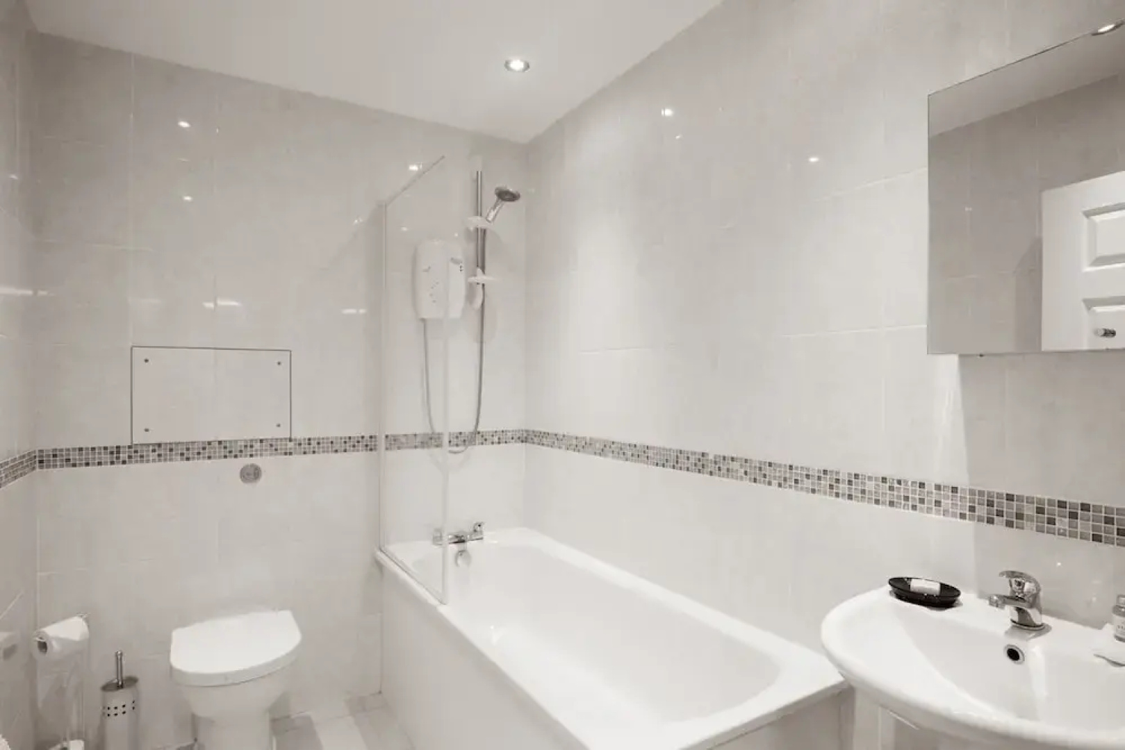 Velvet 1-bedroom Apartment The Clockhouse, Hoddesdon