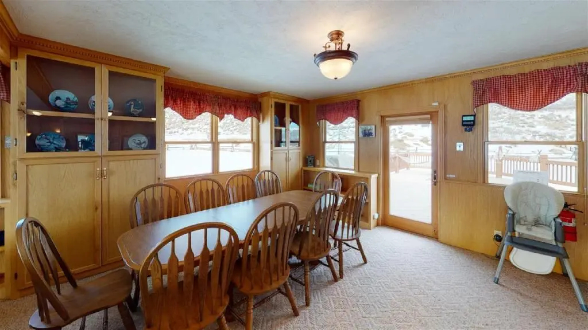 Dog Friendly Elk Ridge with Hot Tub by AAA Red Lodge Rentals