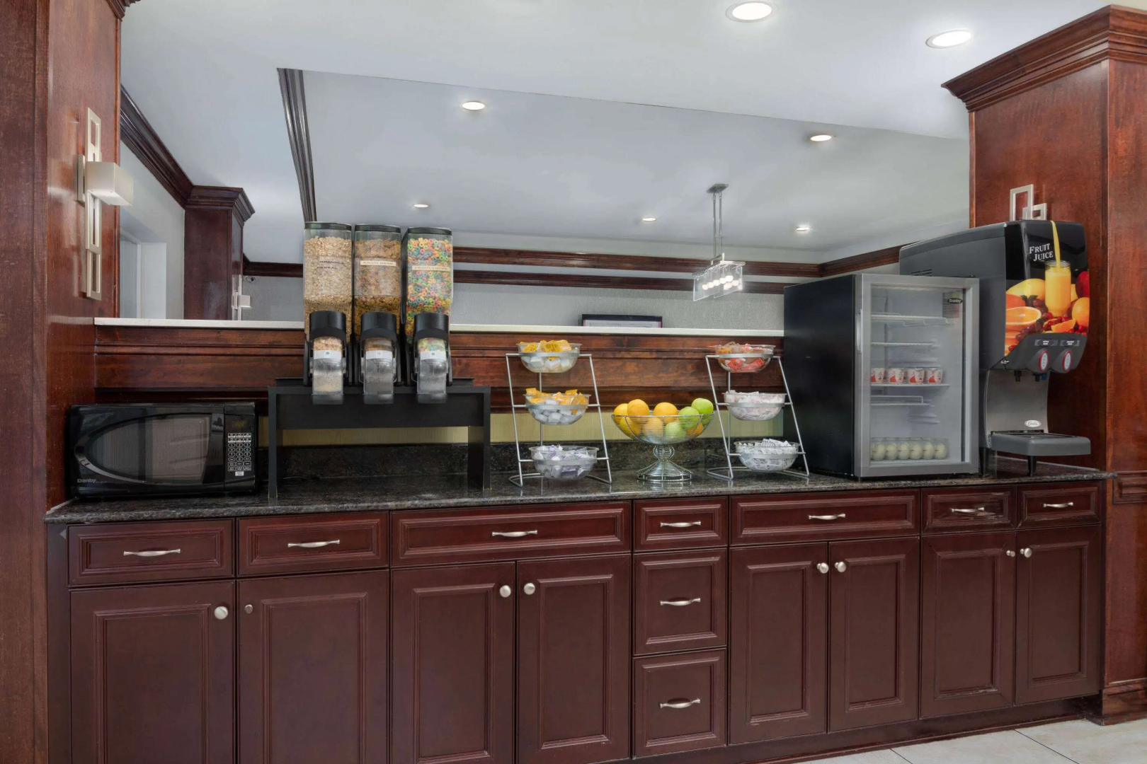 La Quinta Inn & Suites by Wyndham Savannah Airport - Pooler