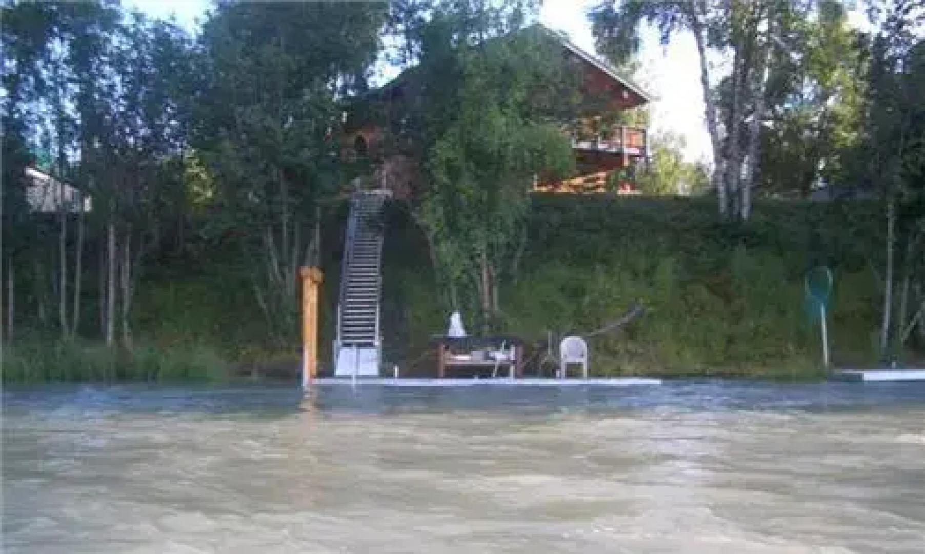 Kenai Riverfront Fishing Lodges