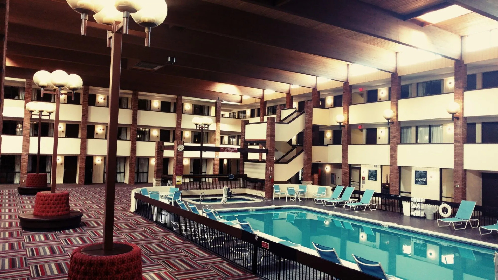 DoubleTree by Hilton Manhattan, KS