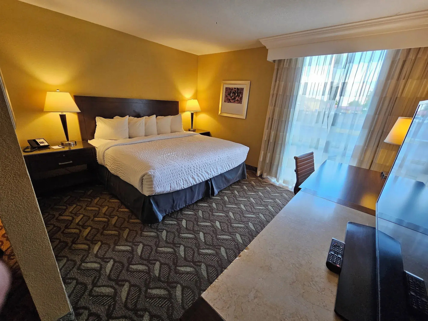 Clarion Inn & Suites Roswell