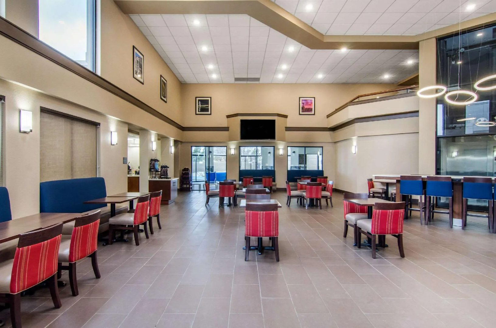 Comfort Inn & Suites Wichita Northeast