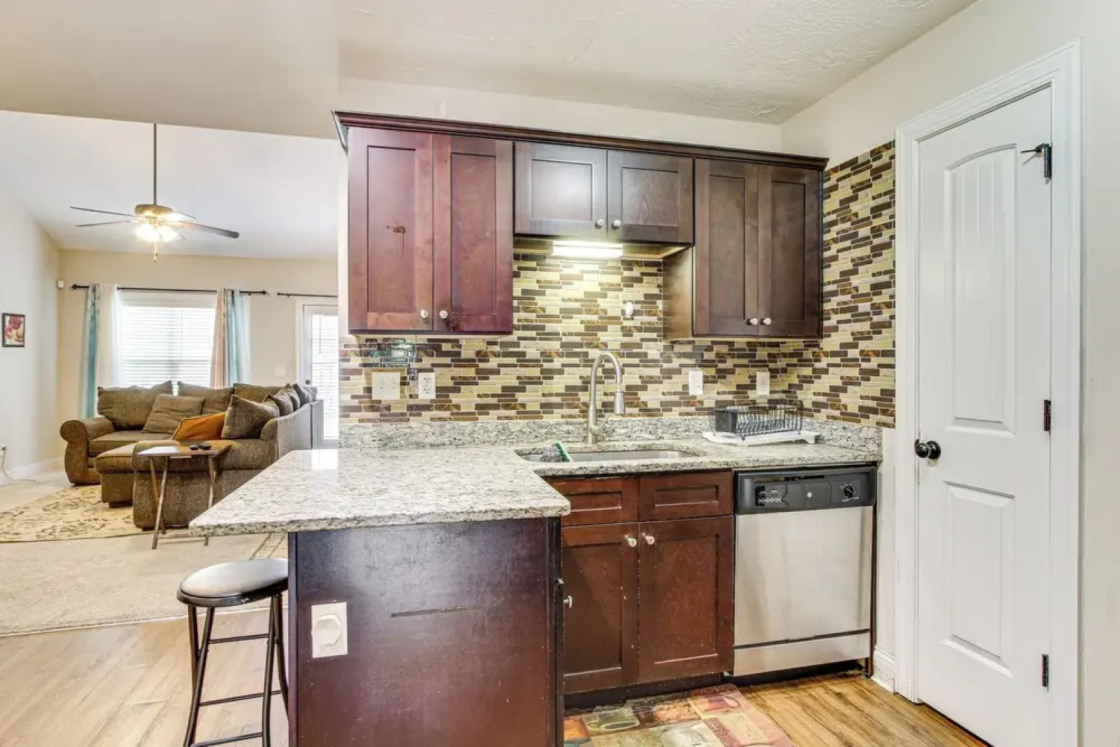 7 Mi to Dtwn Augusta: Townhome Near Shops & Eats!