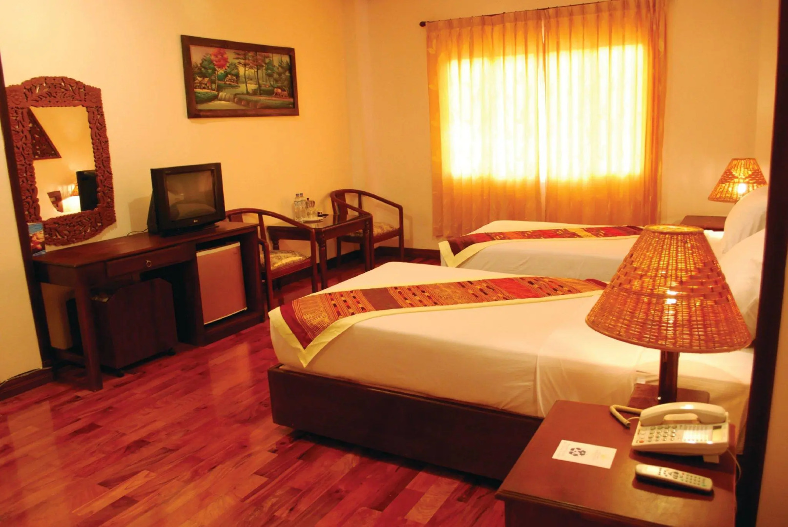 Sengtawan Riverside Hotel