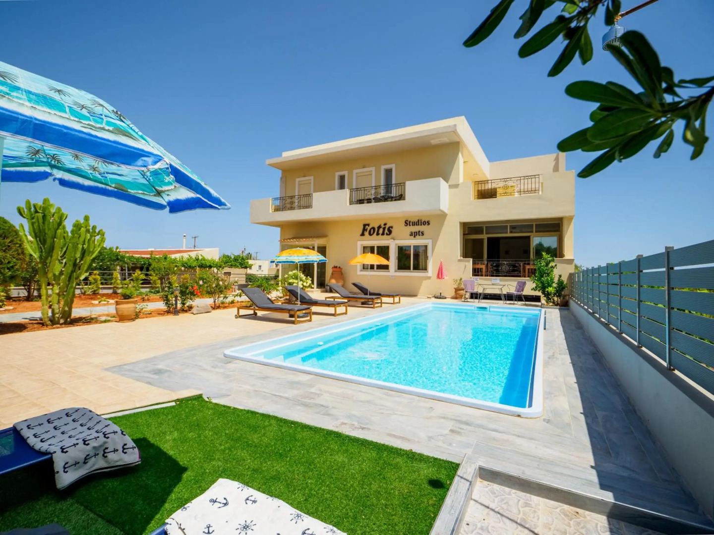 Fotis Studios Apartments