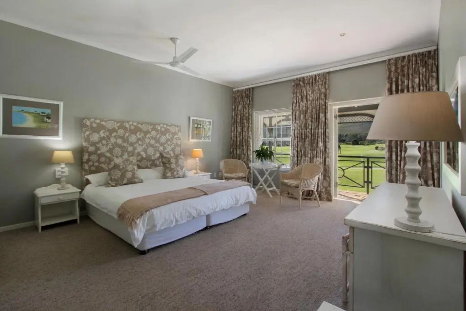 19th Hole Guest Lodge