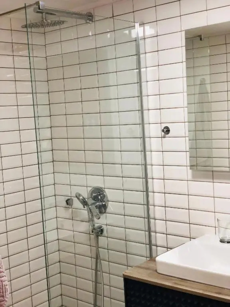 SeaYou!***Charming 1-bedroom rental unit in the old city center of Cres