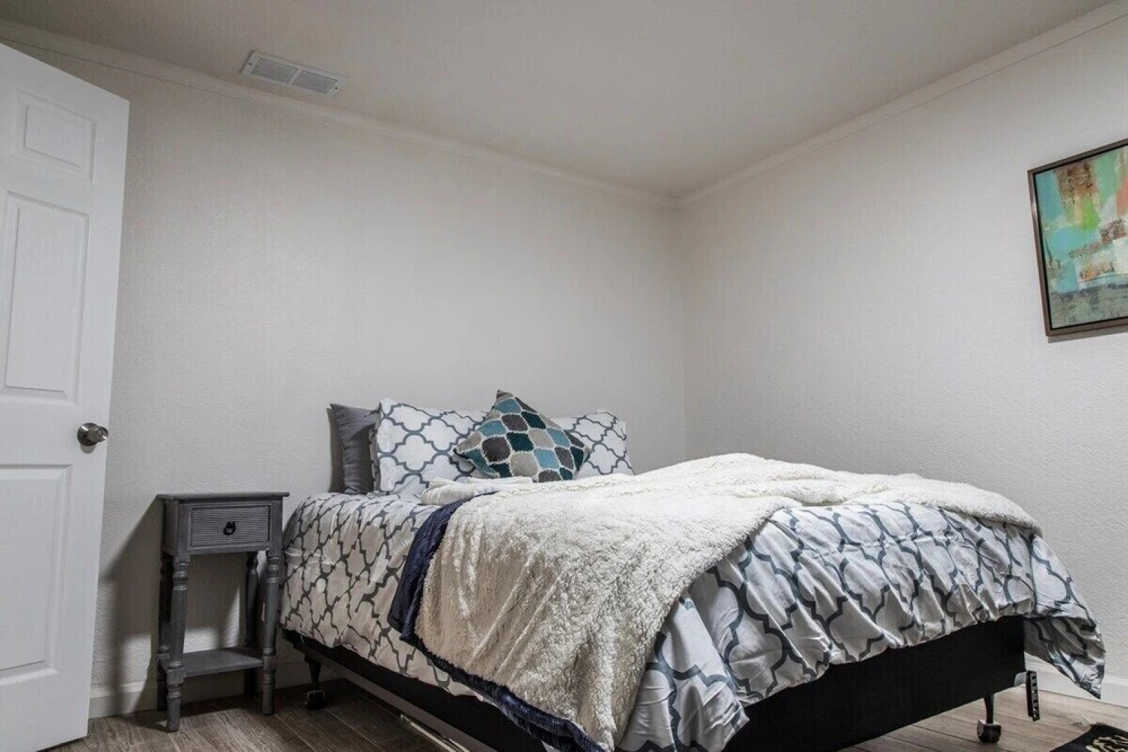 Cozy Three Bedroom in Concord