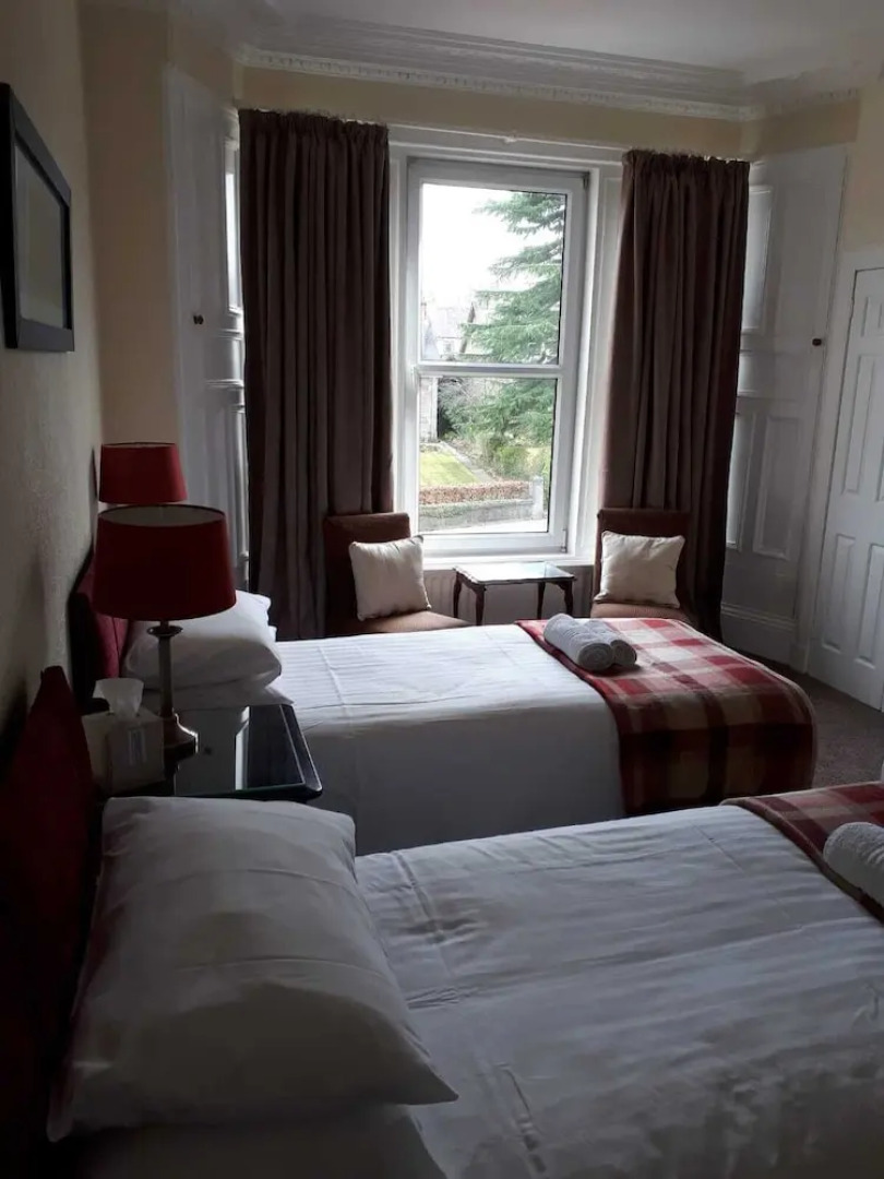 Rowanlea Guest House