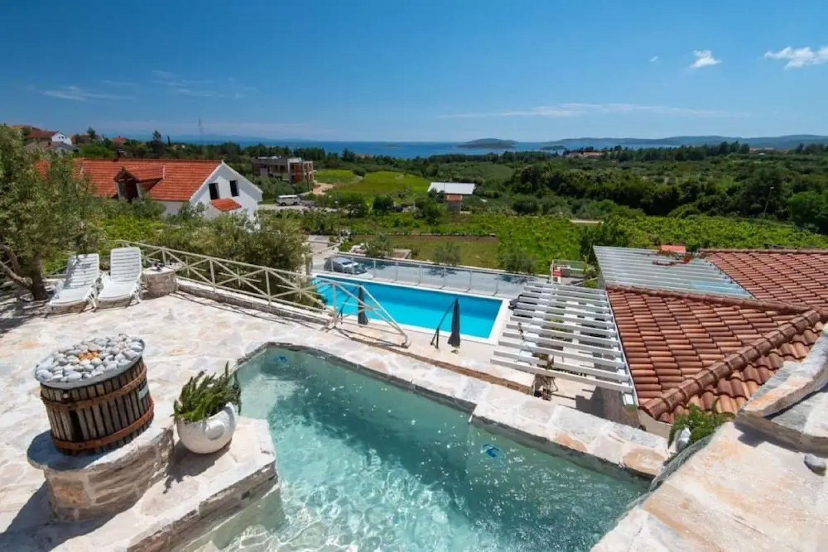 Three Holiday Homes - H1 Azur