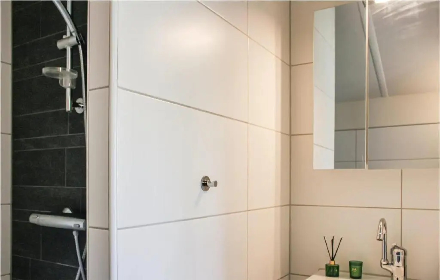 Nice Home in Hoge Hexel With 3 Bedrooms and Wifi