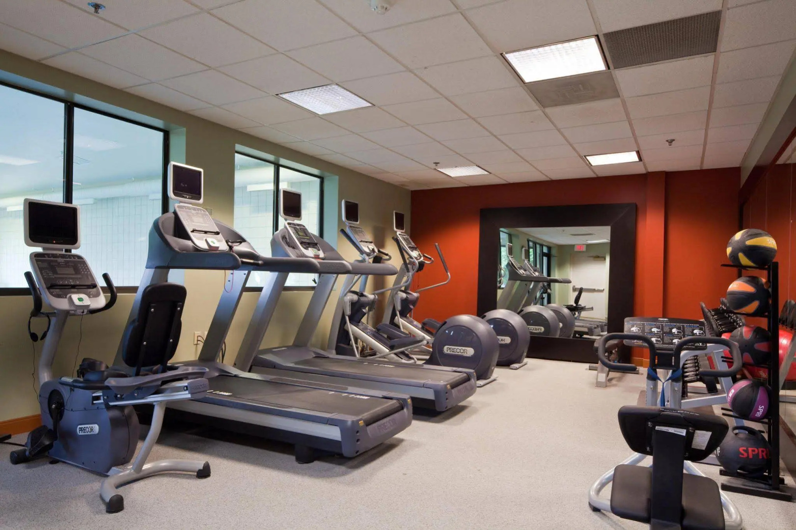 Holiday Inn Express Akron NW - Fairlawn by IHG