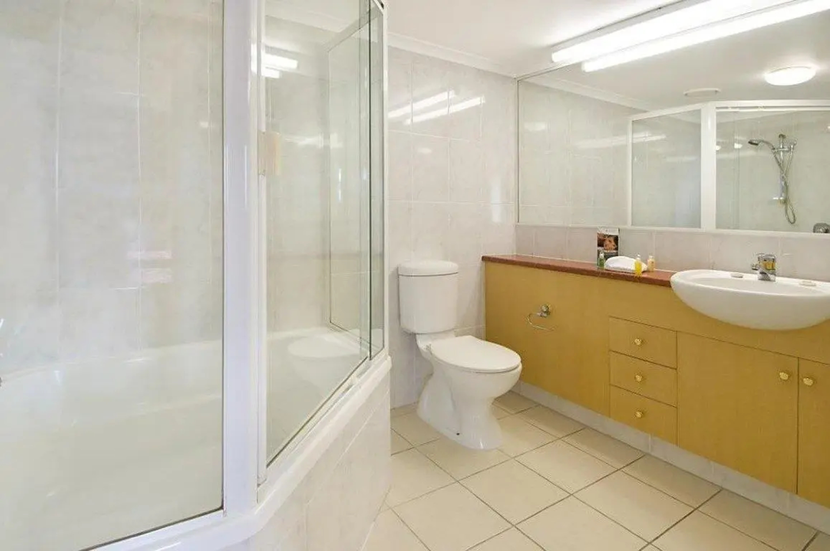 Springwood Tower Apartment Hotel