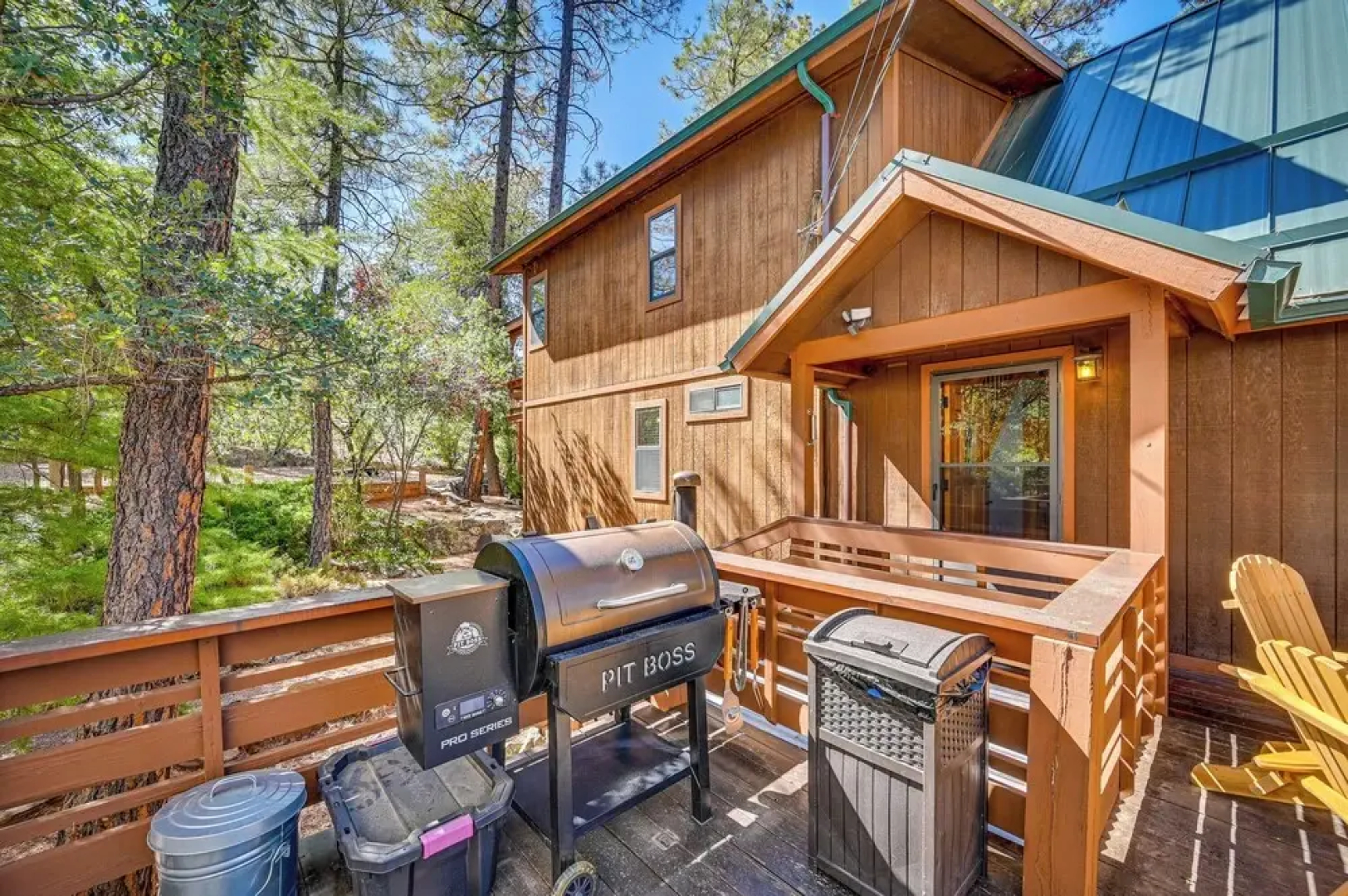 Furnished Deck + Forest Views: Pine Retreat!