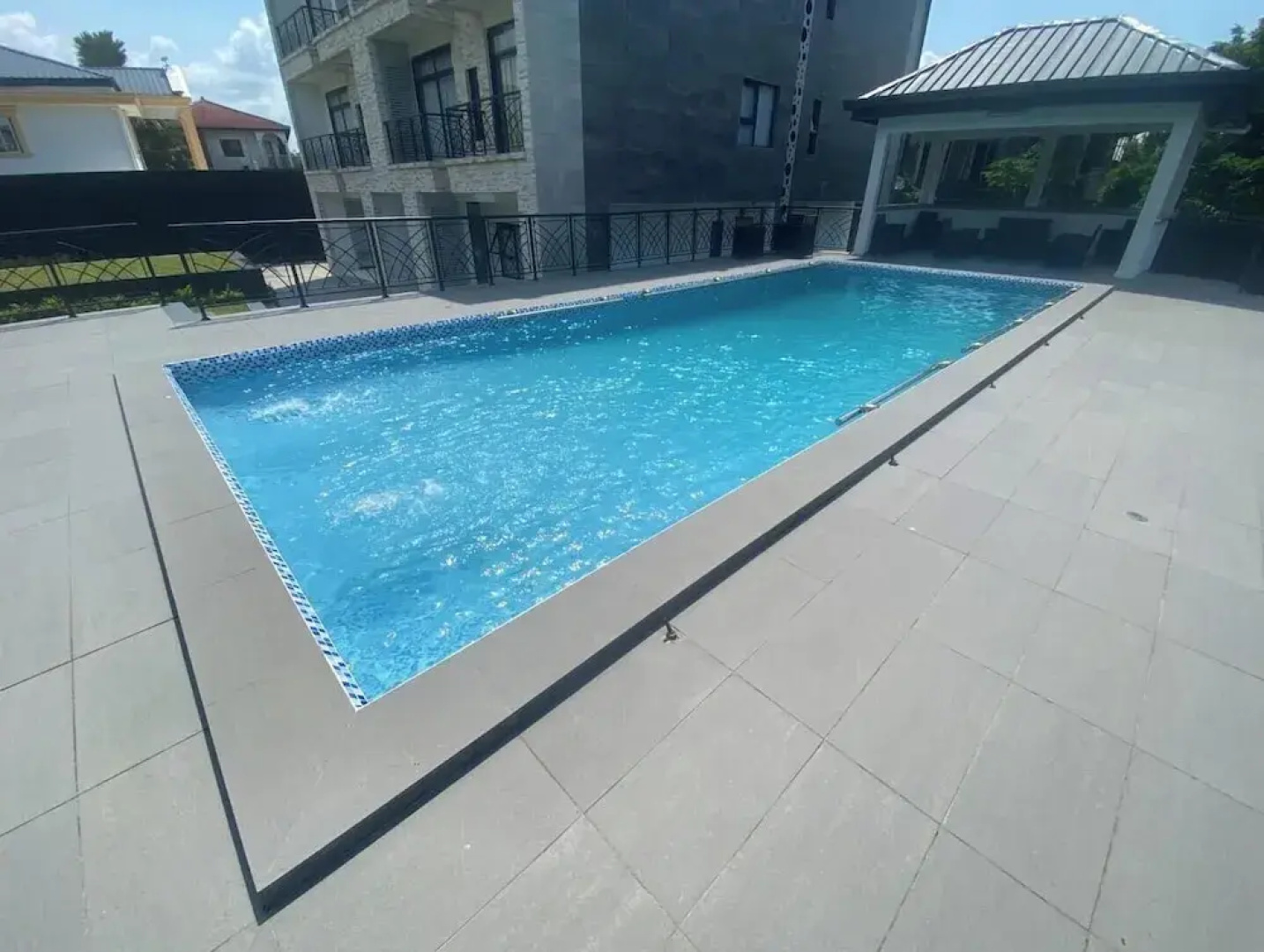 Home Xperience Luxury Apartments