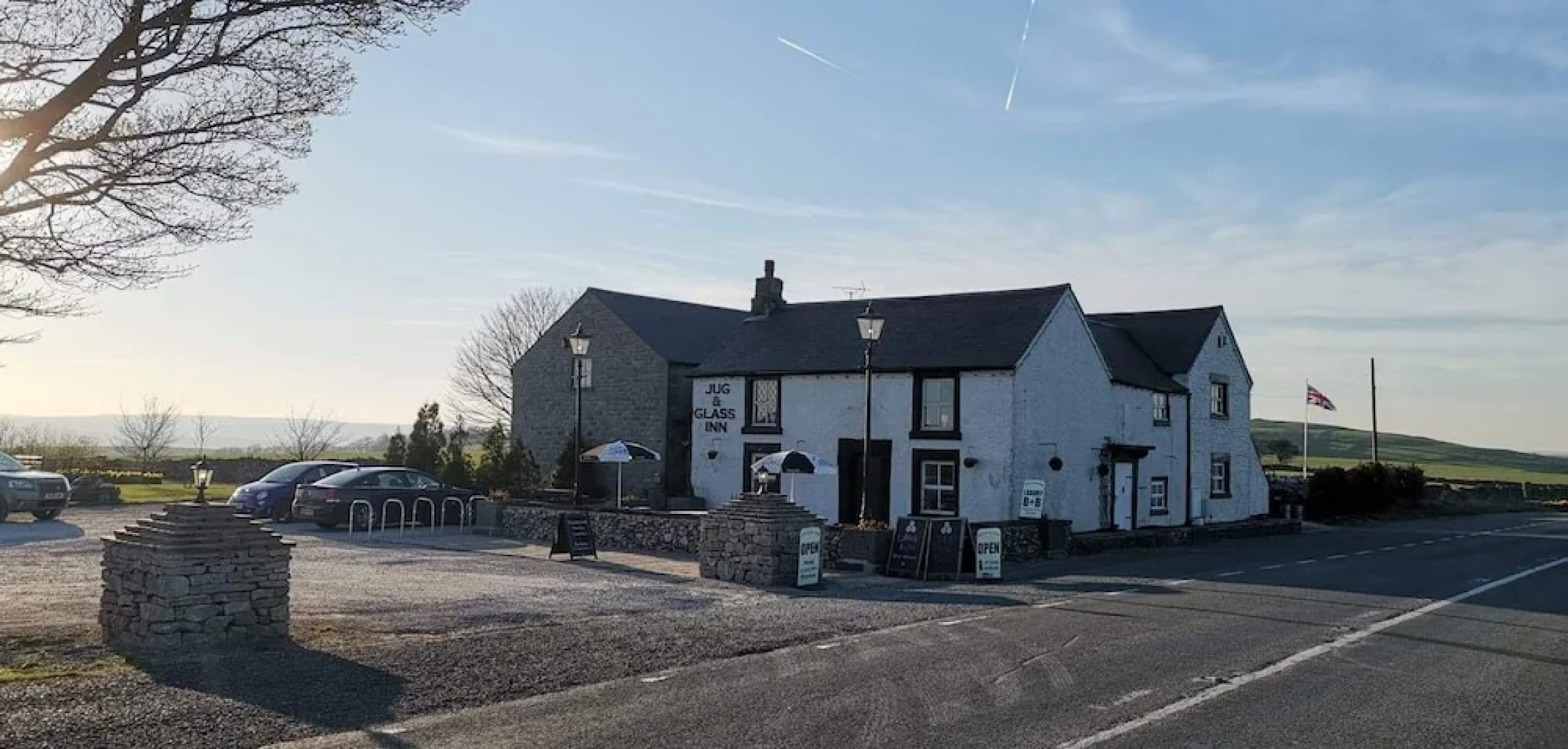 The Jug and Glass Inn