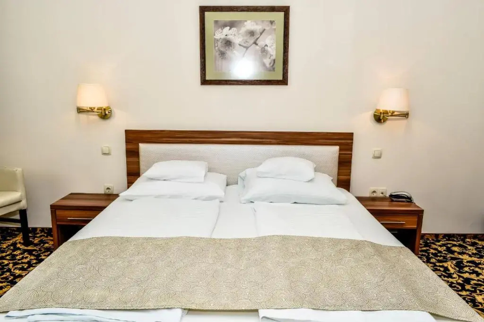 Simbad Hotel & Bar