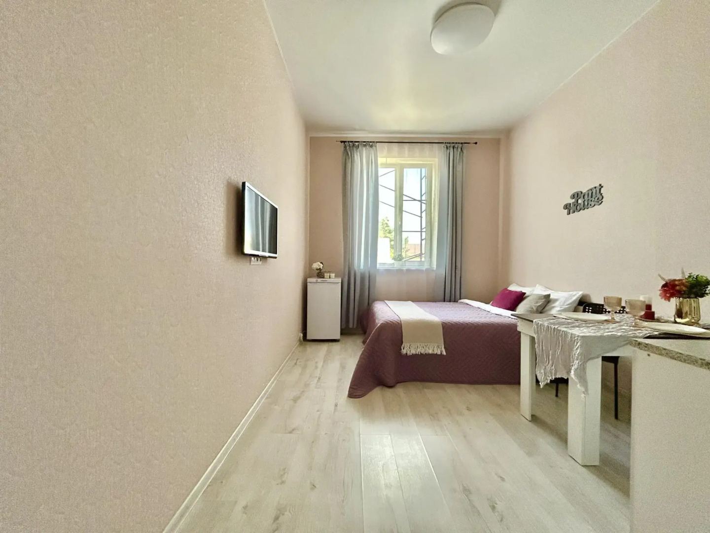 Студии на Кленовом