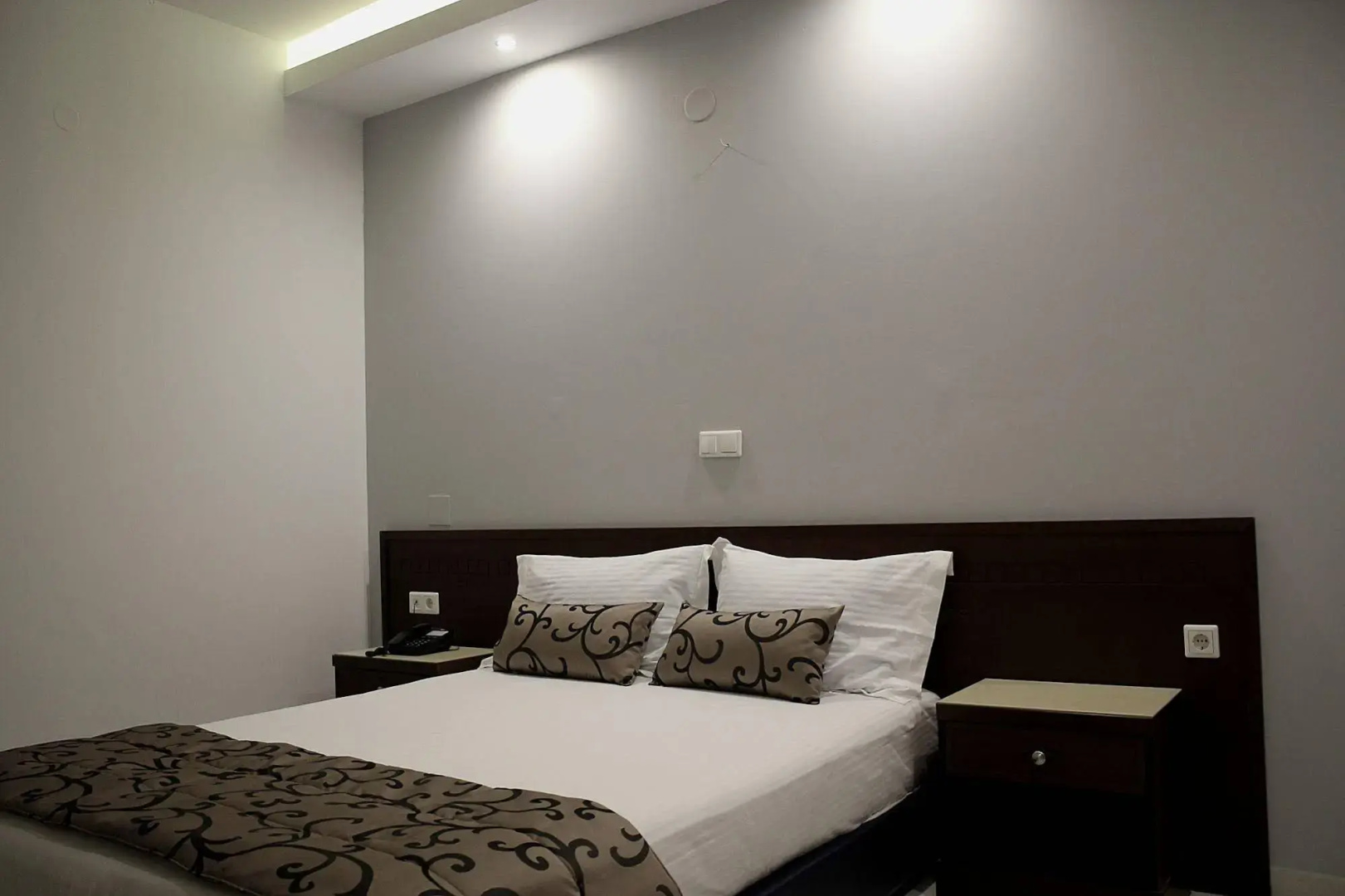 Zeus Hotel