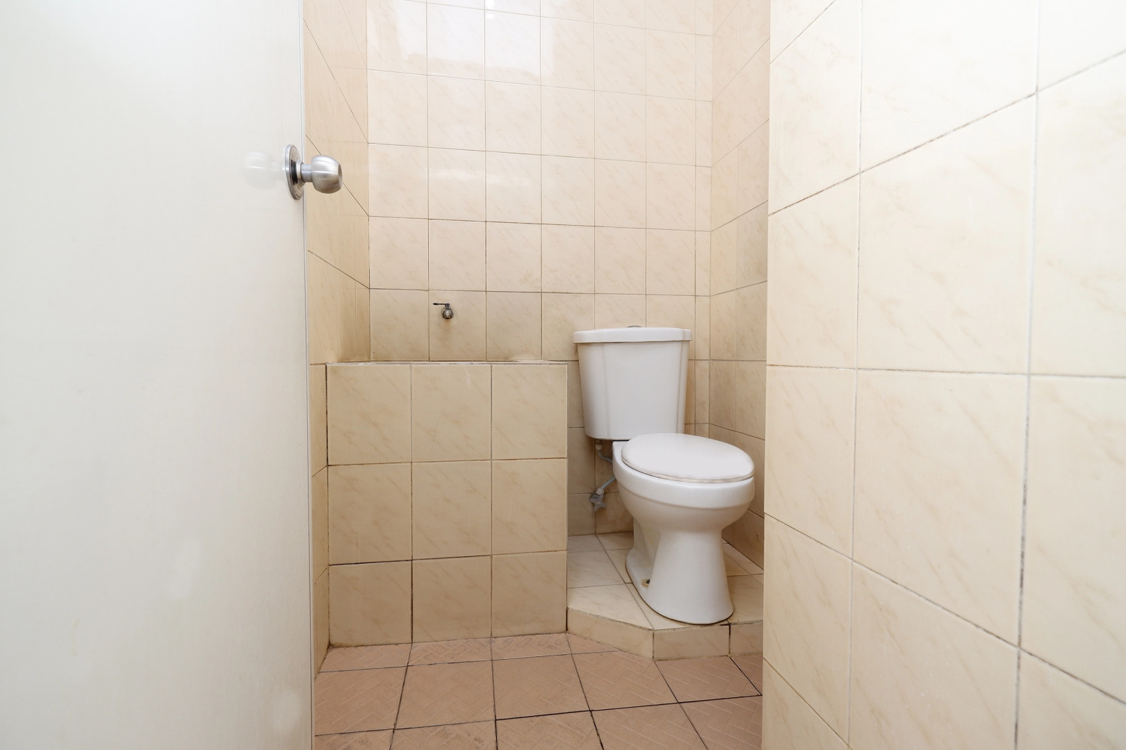 OYO 1843 Cahya Nirwana