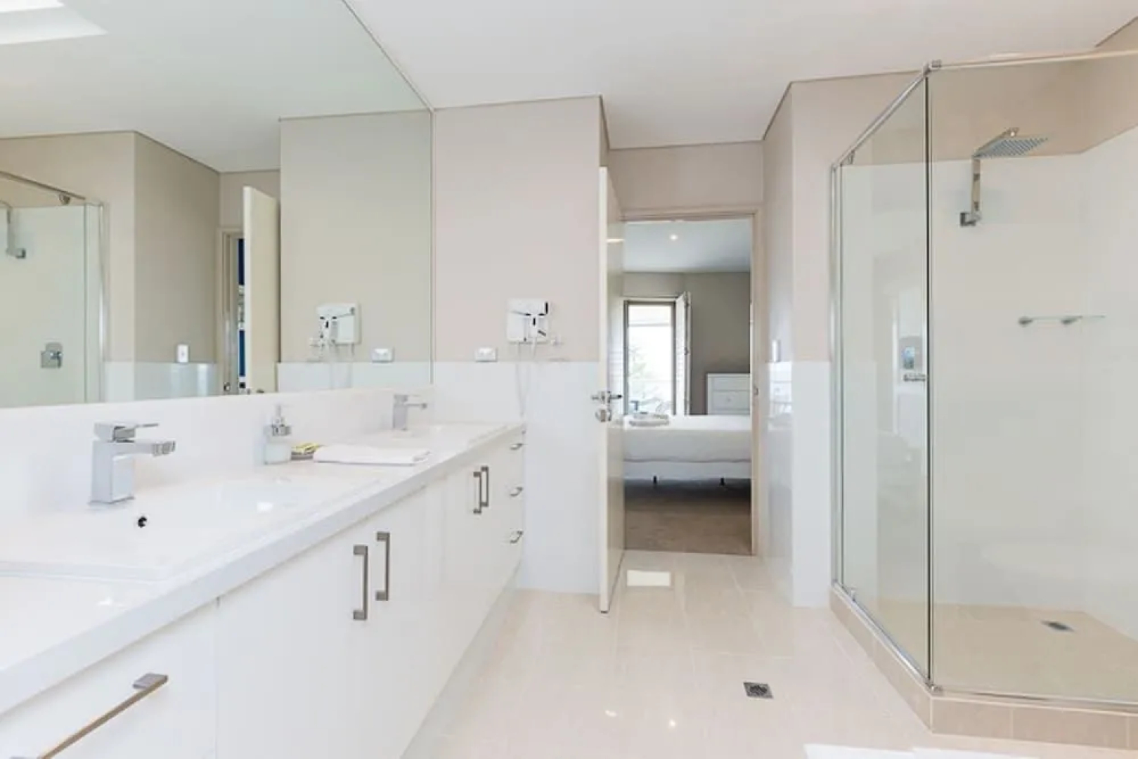 The White Pearl Penthouse