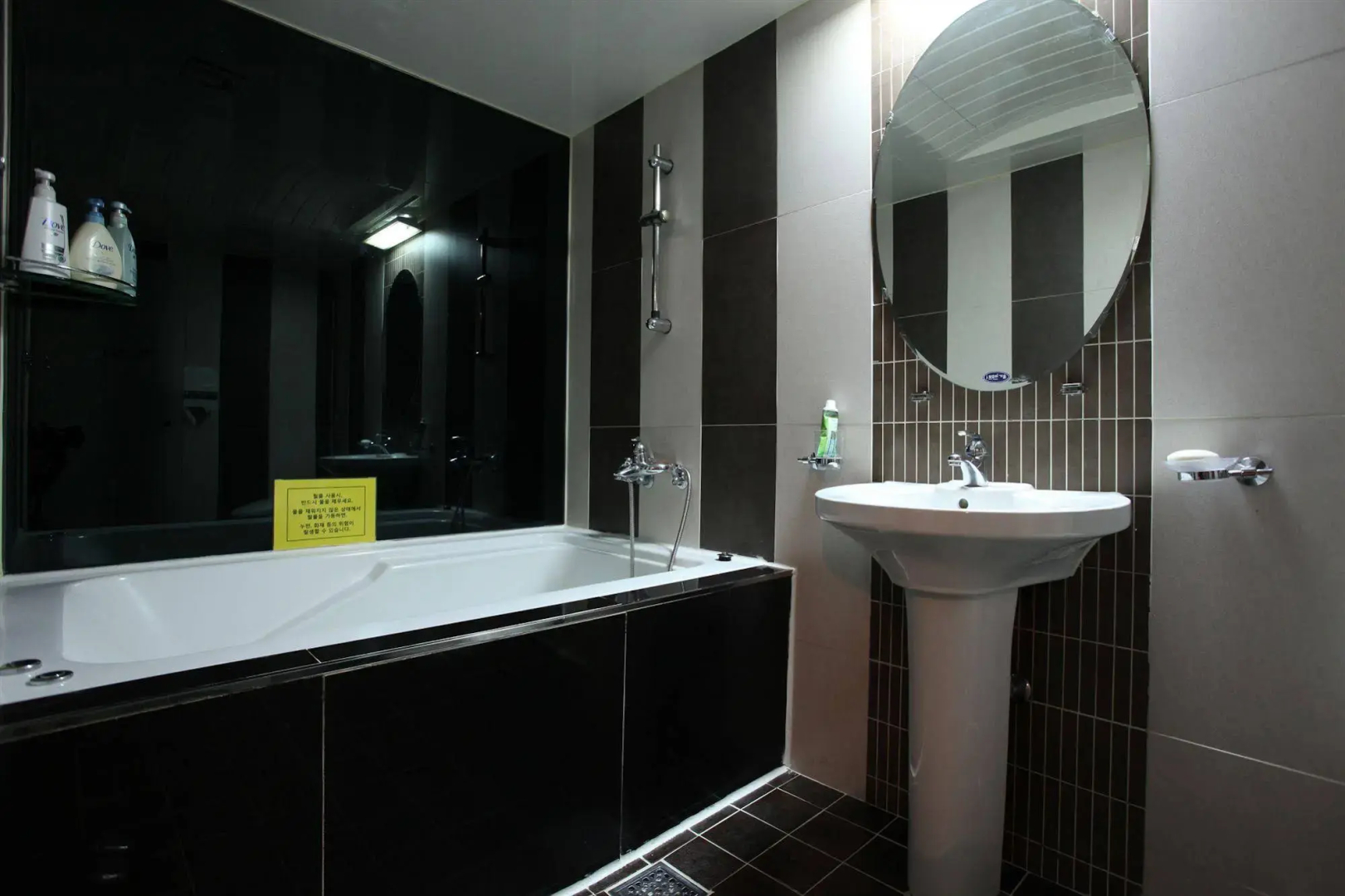 M Motel Songtan