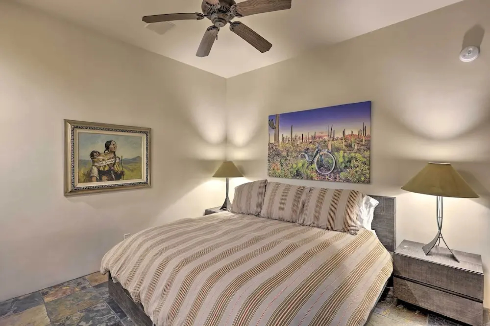 Cave Creek Oasis w/ Putting Green, Spa & Mtn View!
