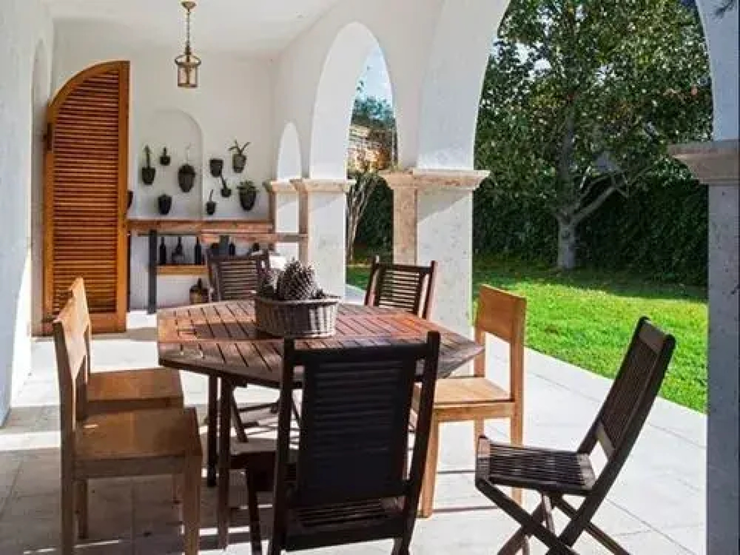 Montjuic Bed & Breakfast